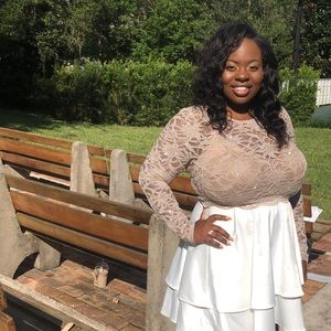 Meet your Posher, Alena